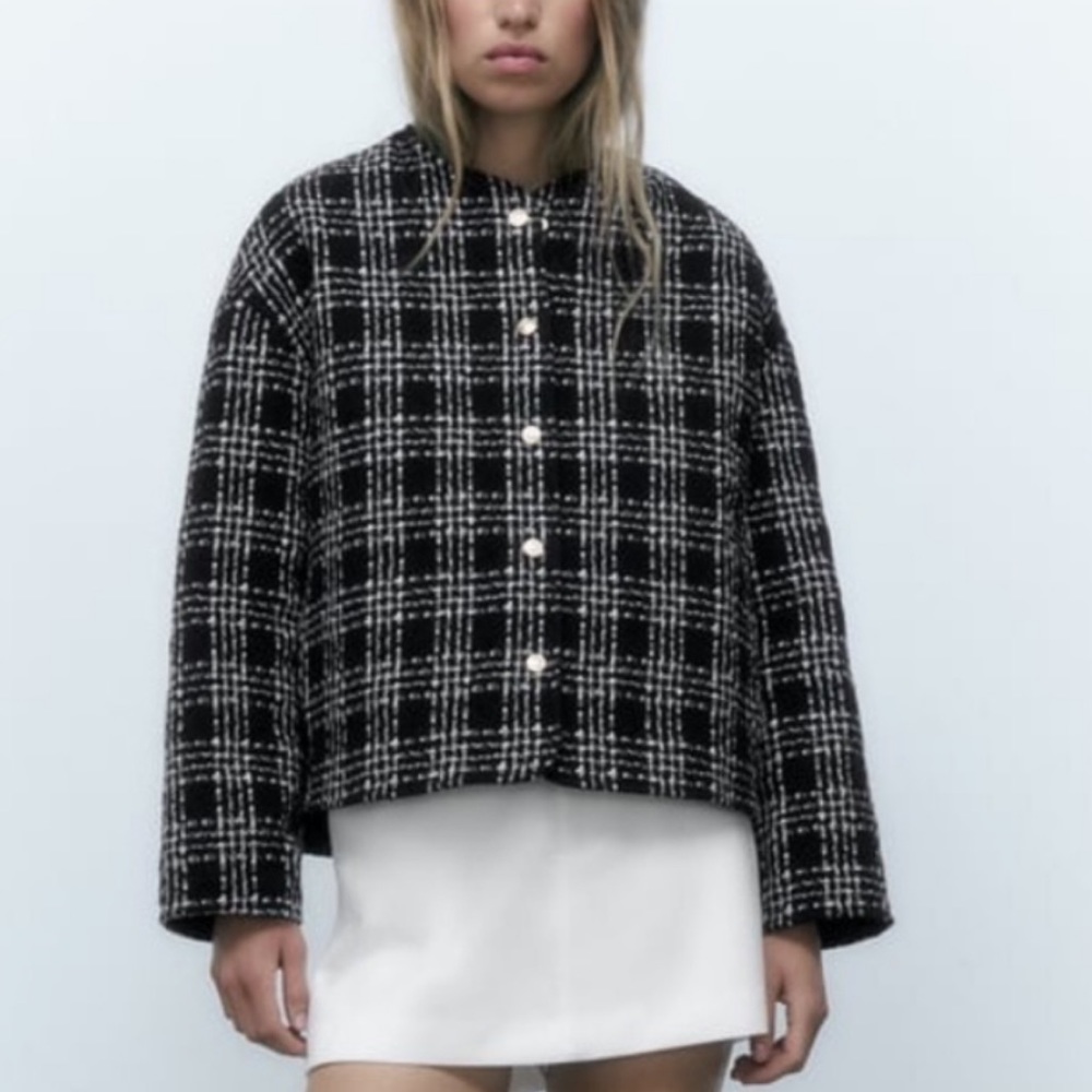 Zara • Lady Tweed Jacket in Black